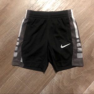 NEW WITH TAGS BOYS NIKE SHORTS